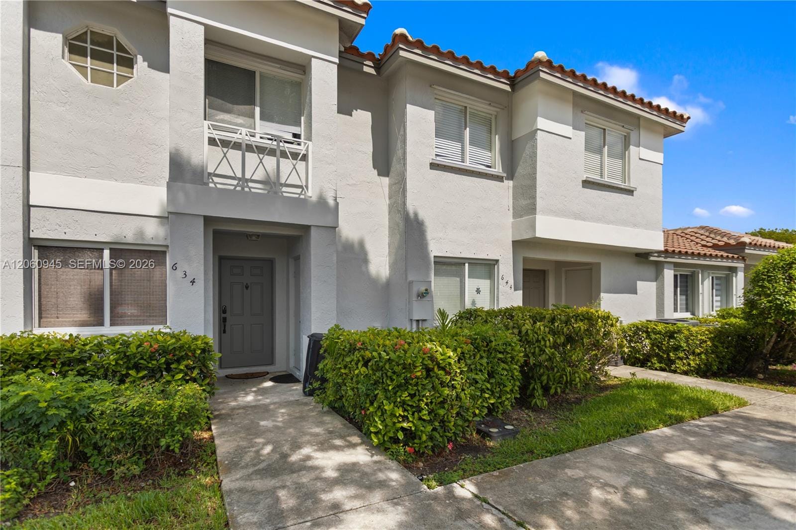 634 NW 208th Drive — photo 3