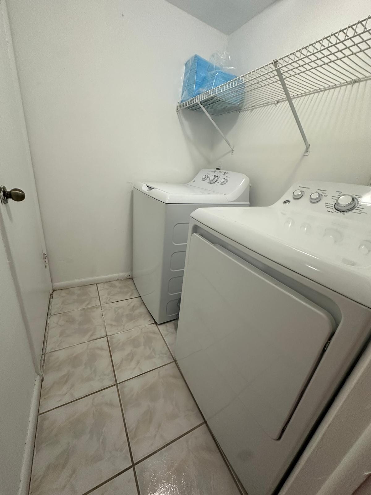 2100 WHITE PINE Circle D — photo 12