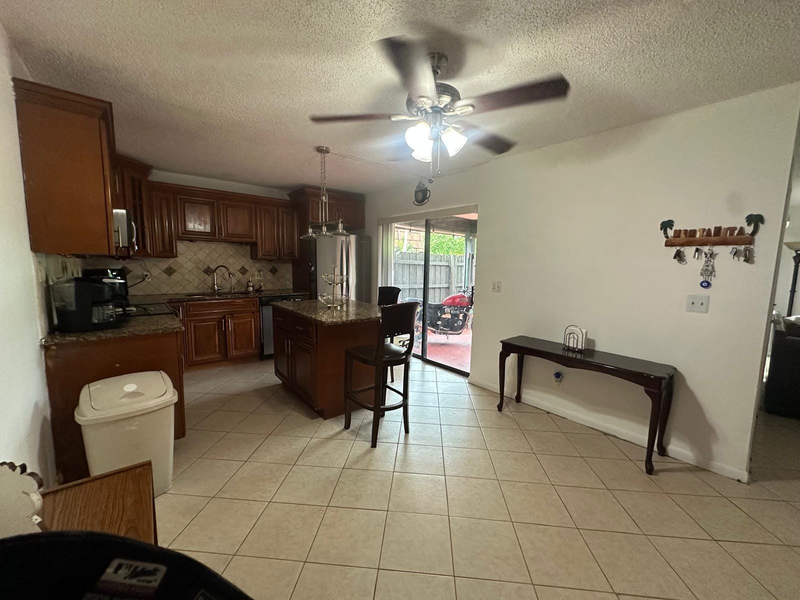 2100 WHITE PINE Circle D — photo 6