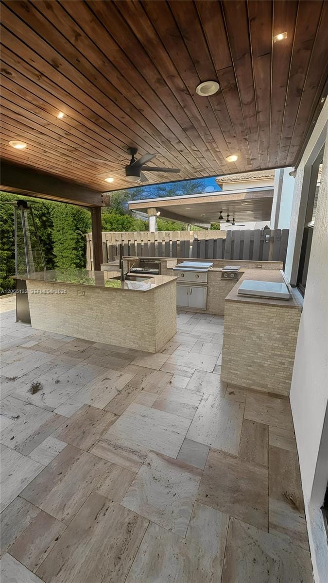 10229 NW 87th Terrace — photo 8