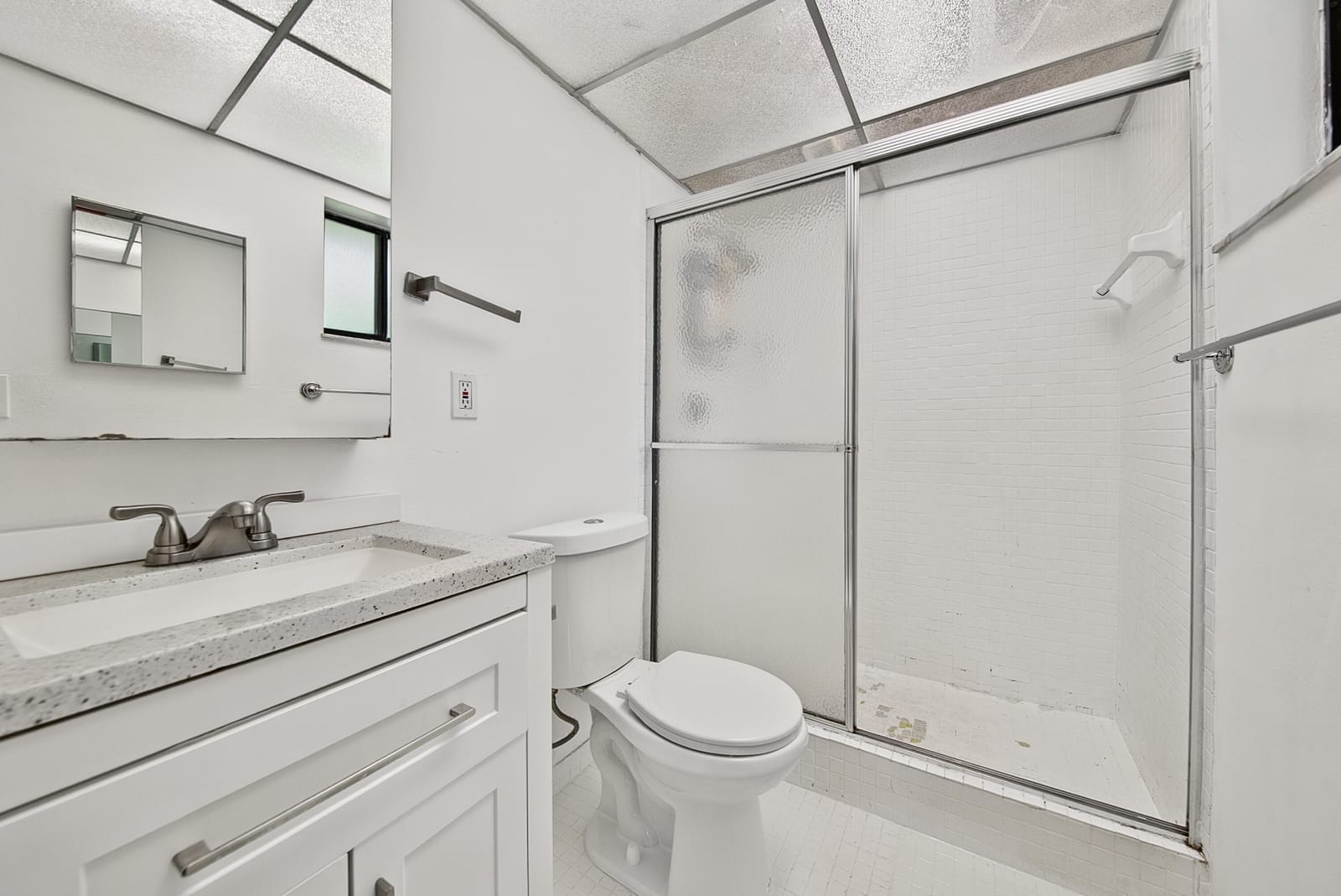 5190 LAS VERDES Circle 214 — photo 12