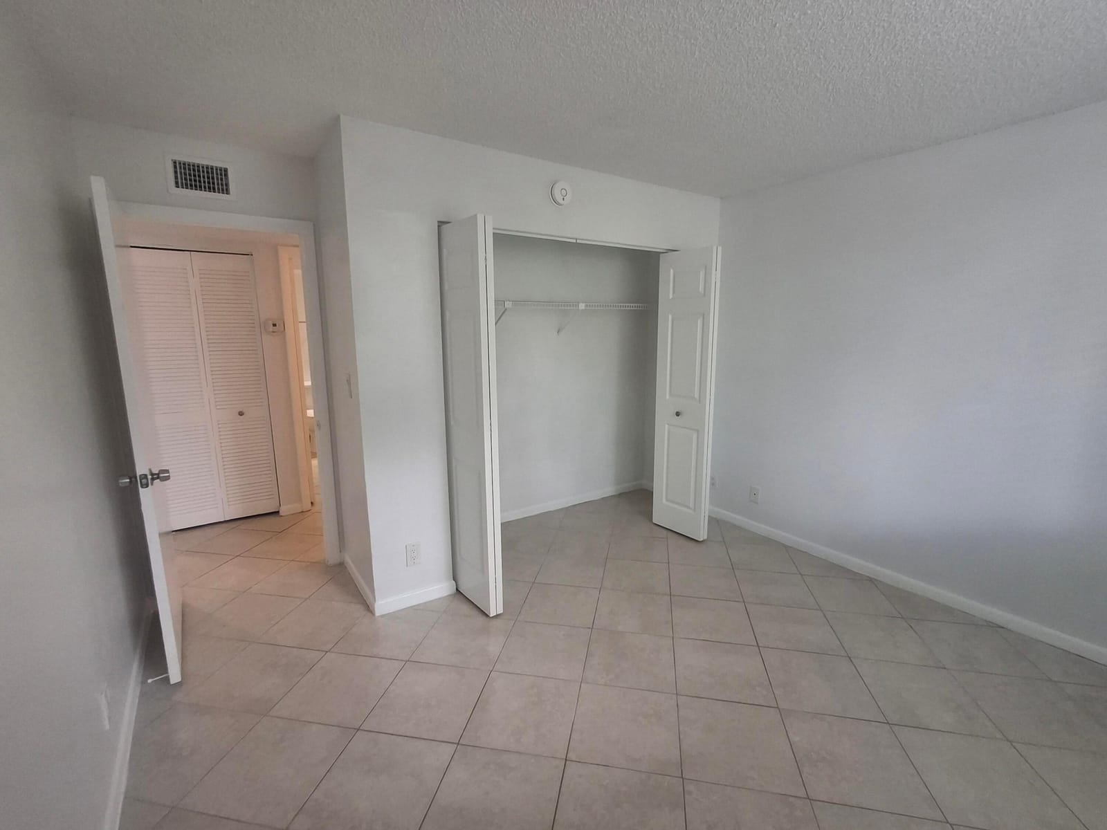 741 LYONS Road 17107 — photo 9