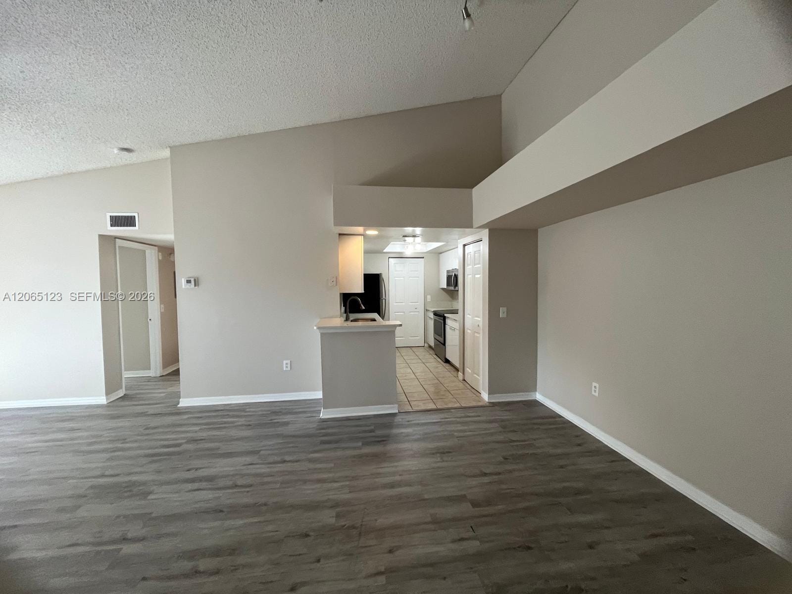 4171 N Haverhill Road 1013, West Palm Beach, FL 33417 photo 4