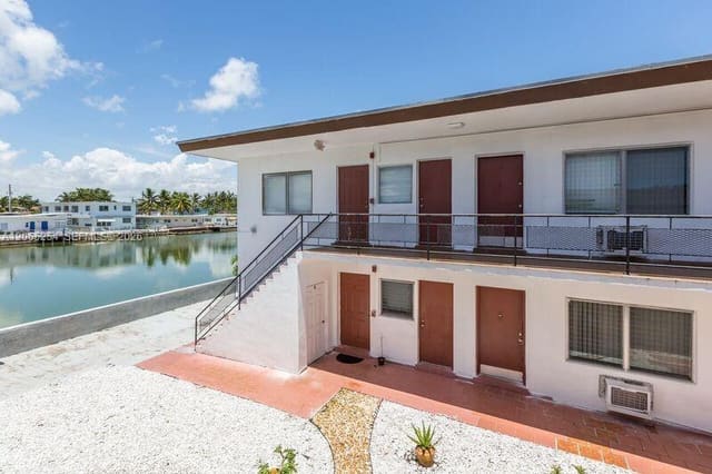8210 Byron Avenue, Miami Beach, FL 33141