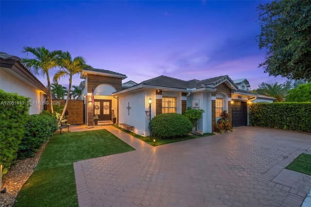 1050 NW 129th Avenue, Miami, FL 33182