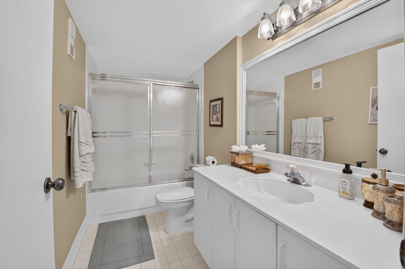 14096 Huntington Pointe Drive 309 — photo 11
