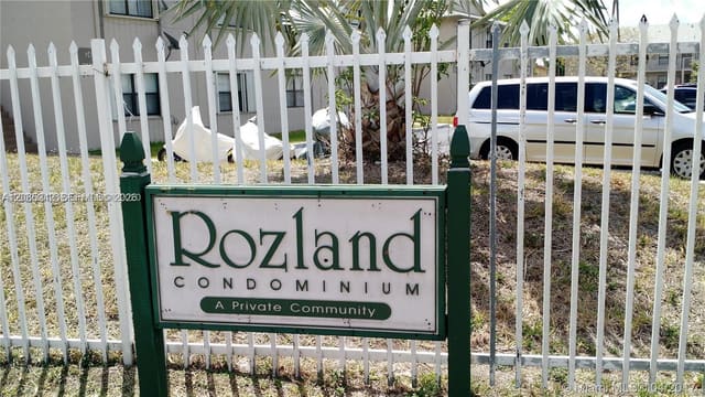 15324 SW 72nd Street 12-14, Miami, FL 33193