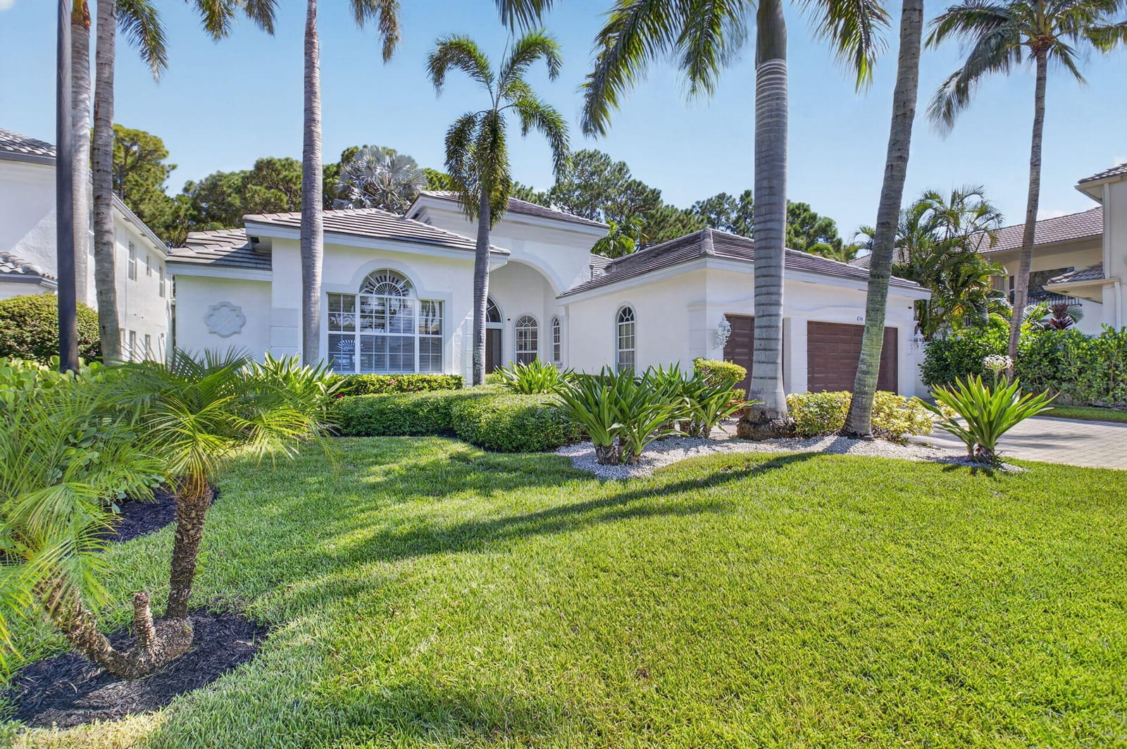 6718 ROYAL ORCHID Circle — photo 3