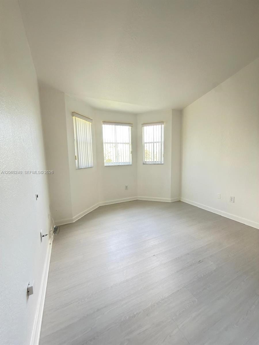 2903 SE 17th Avenue 206 — photo 3