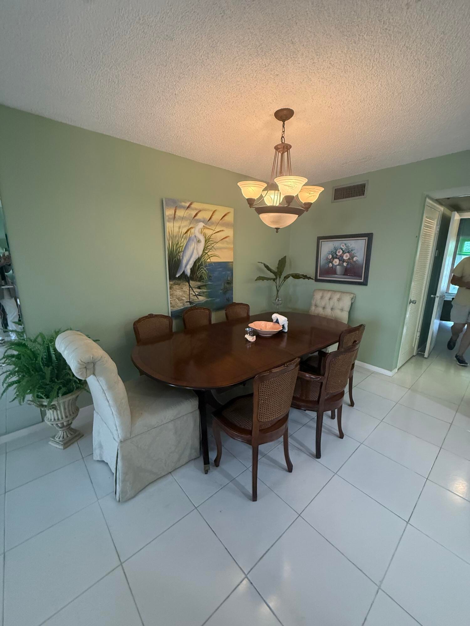 407 GREENBRIER A — photo 3
