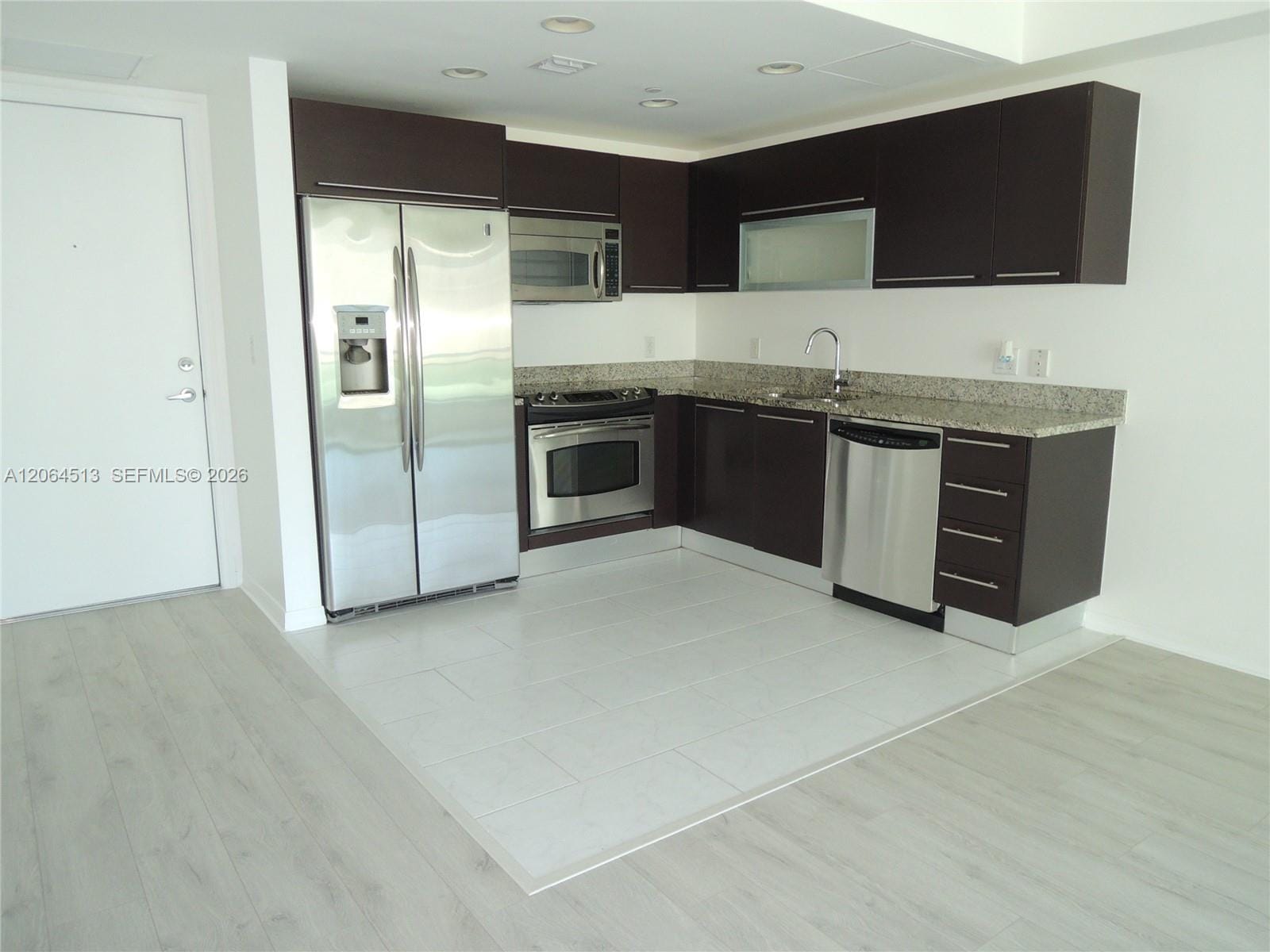 951 Brickell Avenue 409 — photo 10
