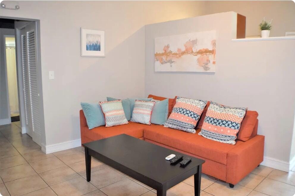 4411 E TRADEWINDS Avenue A-B, Lauderdale-By-The-Sea, FL 33308 photo 2