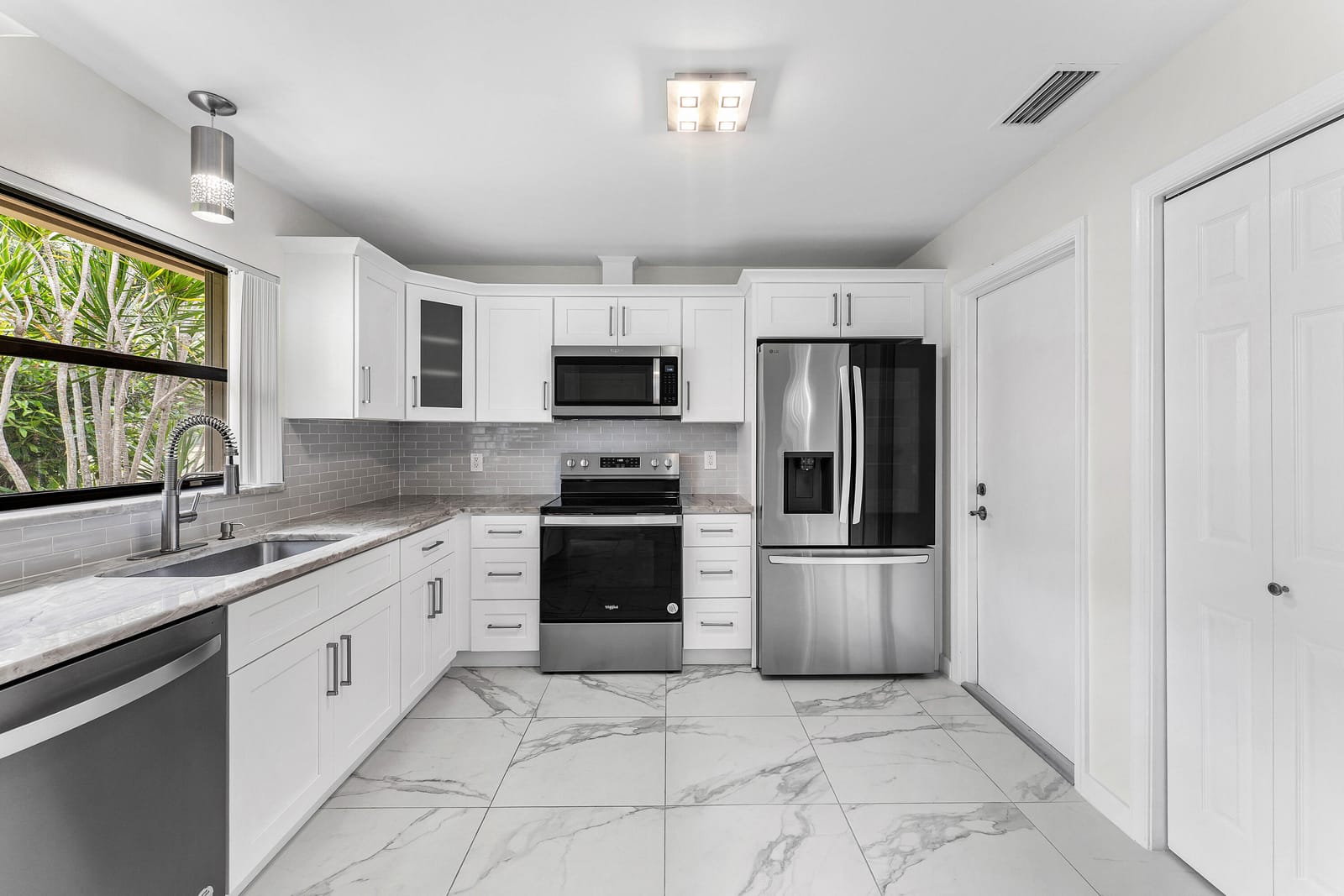 4670 Laurel Tree Road A, Boynton Beach, FL 33436 photo 5