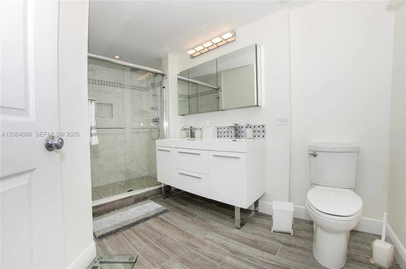 17150 N Bay Road 2408, Sunny Isles Beach, FL 33160 photo 13