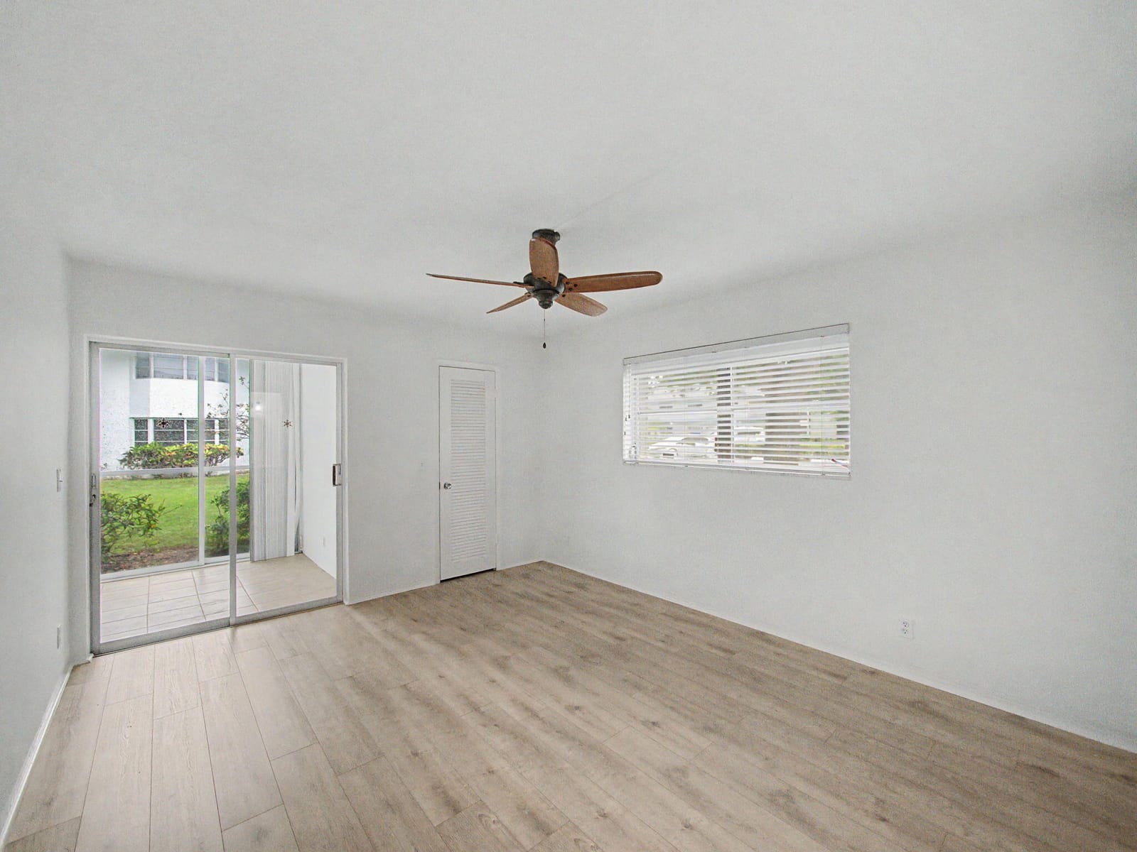 3 Westwood Avenue 101E — photo 6