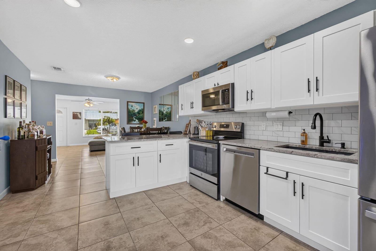 8717 SE SANDY Lane — photo 12