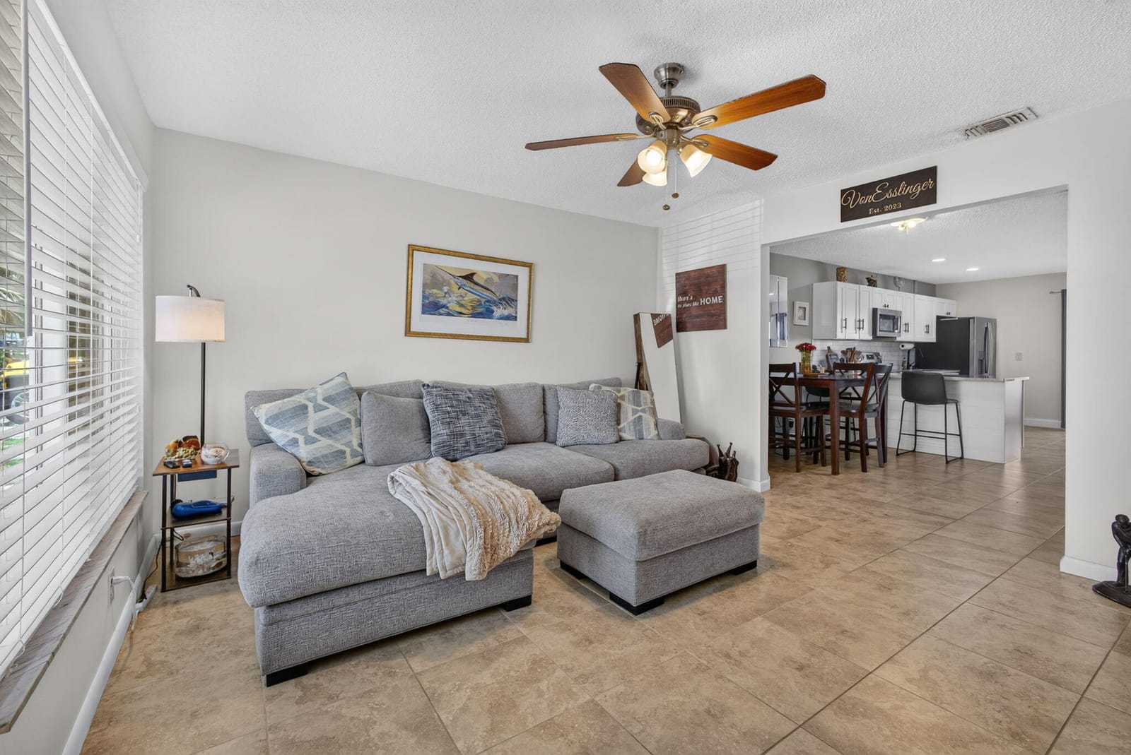 8717 SE SANDY Lane — photo 5