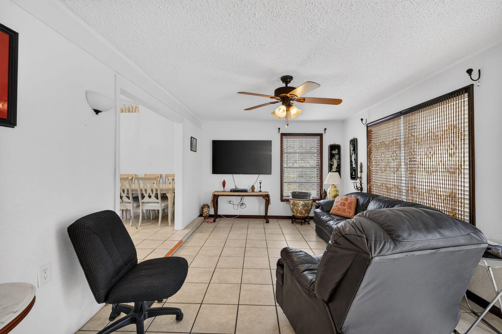 514 NW FERRIS Drive — photo 9