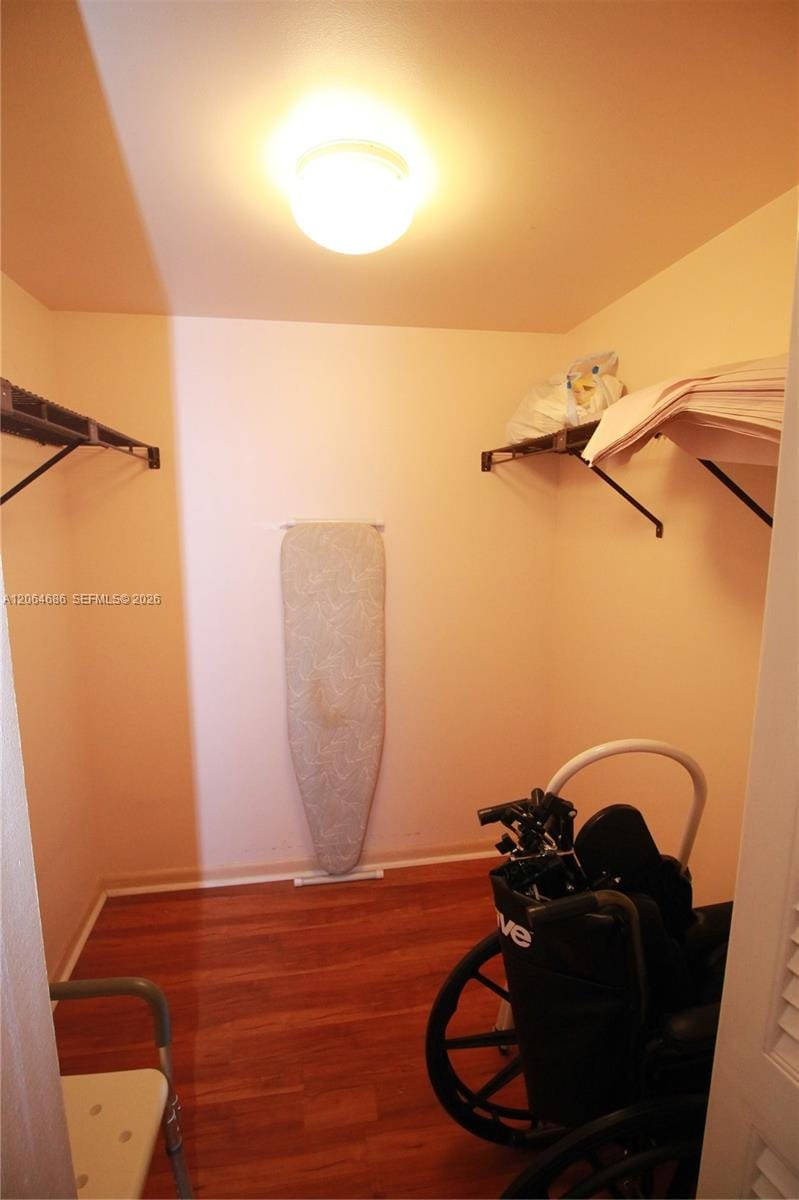 900 Colony Point Circle 216 — photo 3