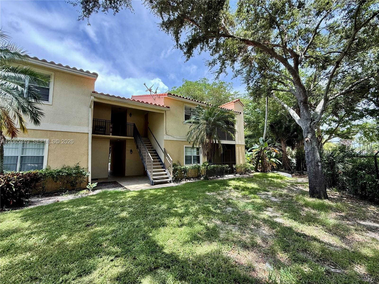 1237 SW 46th Avenue 803 — photo 2