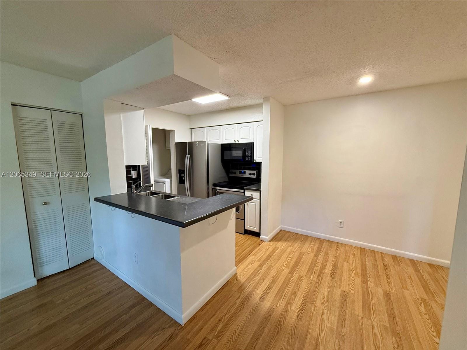1237 SW 46th Avenue 803 — photo 5