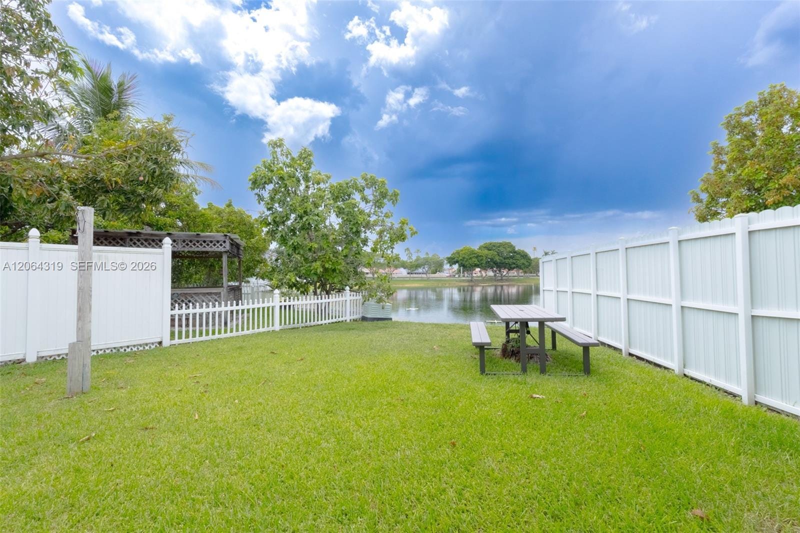 18772 NW 80th Court, Hialeah, FL 33015 photo 25