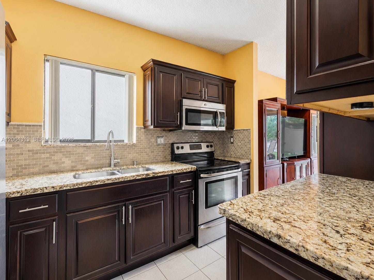 18772 NW 80th Court, Hialeah, FL 33015 photo 8
