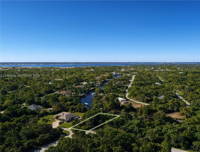 1471 Clearview Drive, Port Charlotte, FL 33953