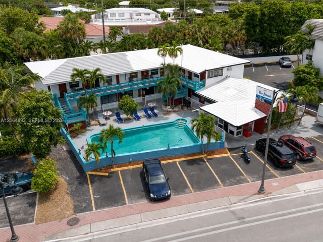 4117 N Ocean Boulevard, Fort Lauderdale, FL 33308