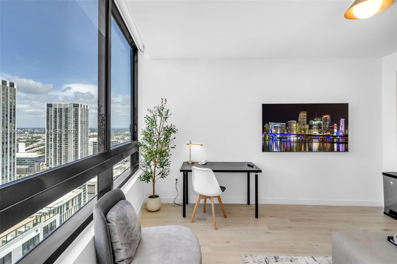 225 N Miami Avenue PH-3712 — photo 7
