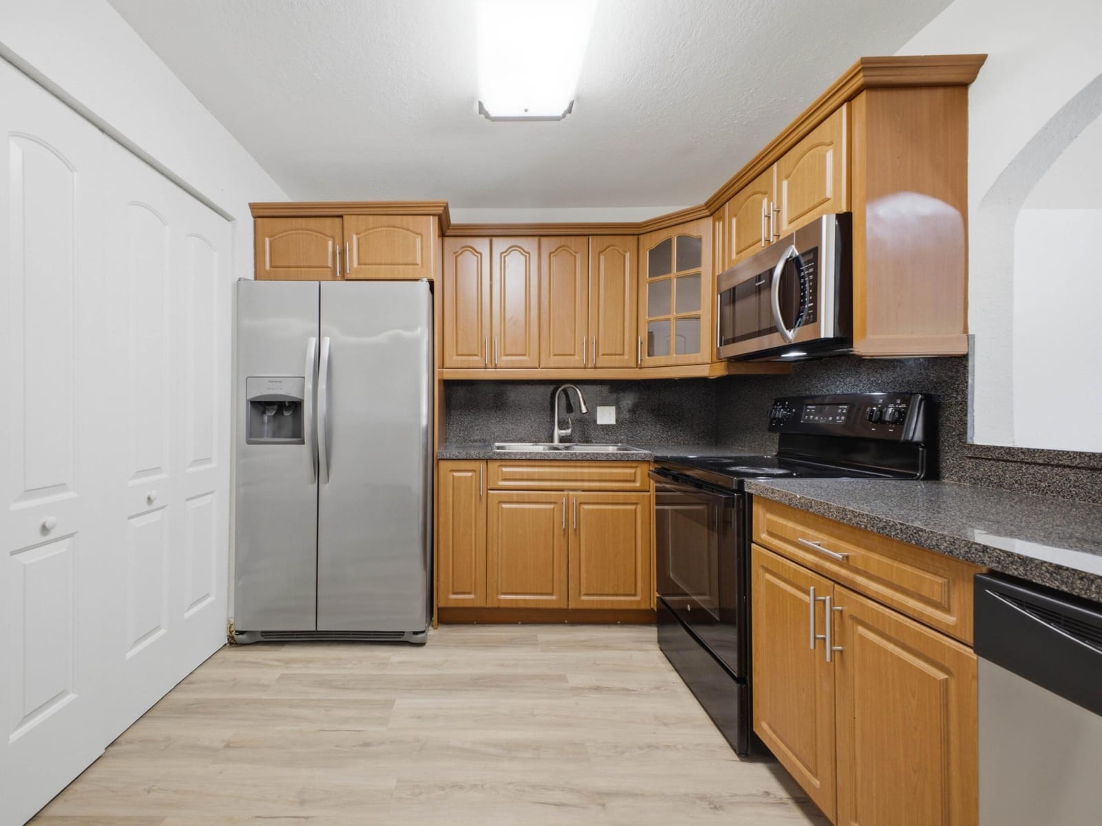 1110 Manor Drive, Palm Springs, FL 33461 photo 18