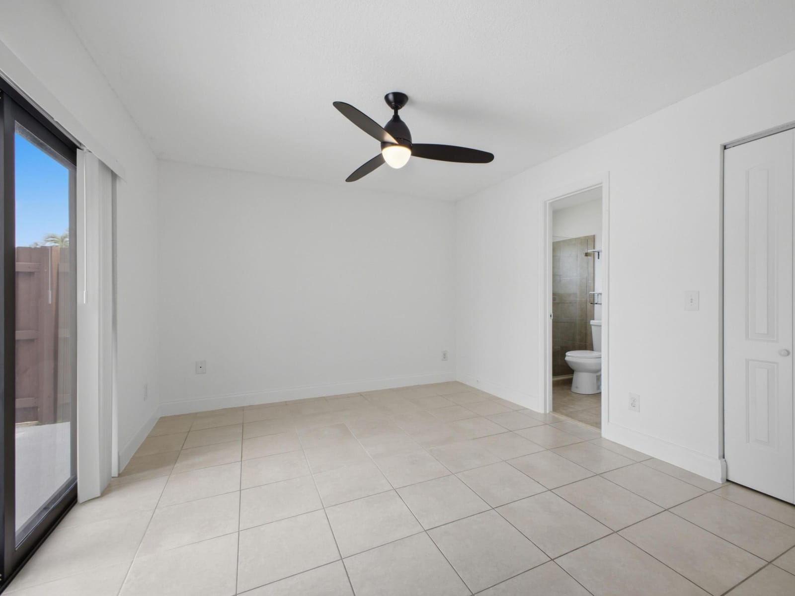 1110 Manor Drive, Palm Springs, FL 33461 photo 25
