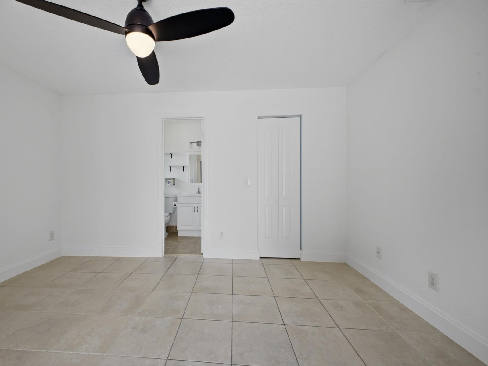 1110 Manor Drive, Palm Springs, FL 33461 photo 27