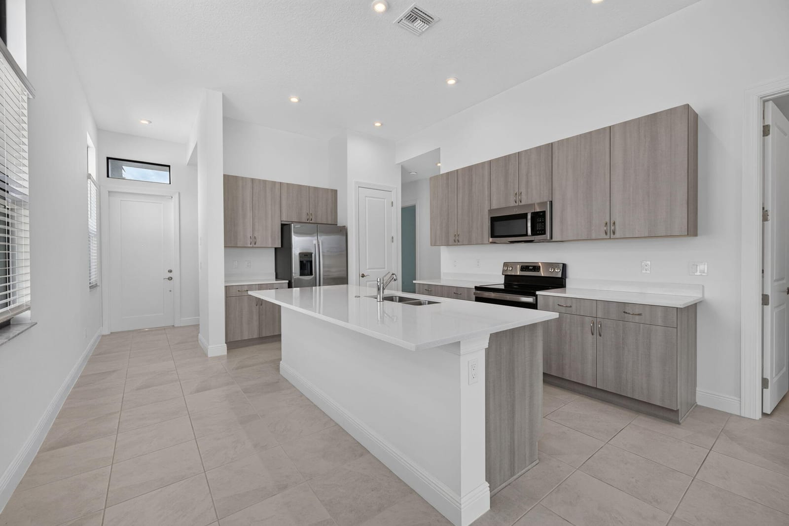 9148 SW Esule Way — photo 3