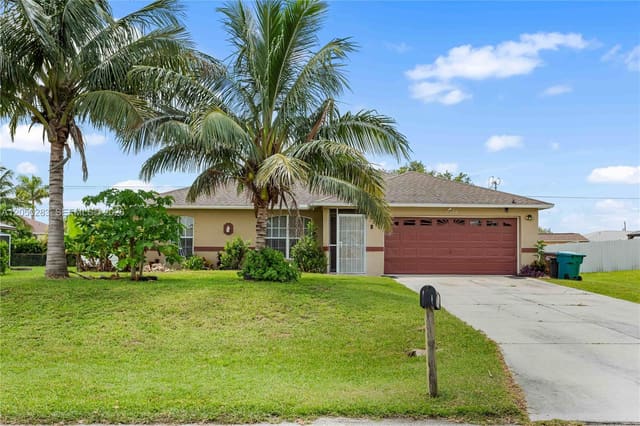 1728 NE 22nd Terrace, FL 33909