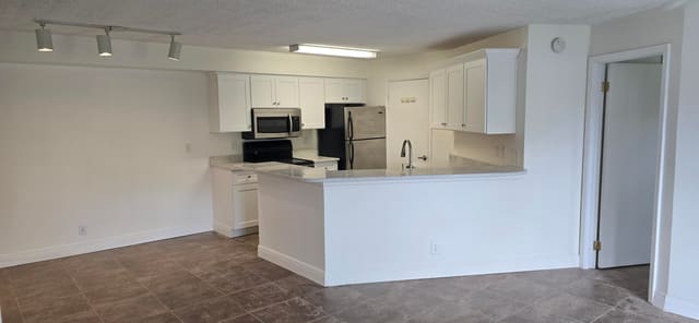 9999 SUMMERBREEZE Drive 417, Sunrise, FL 33322
