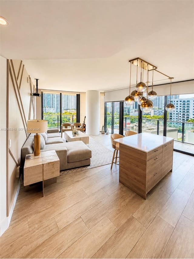 121 NE 34th Street 904, 3401 Midtown, Miami, FL