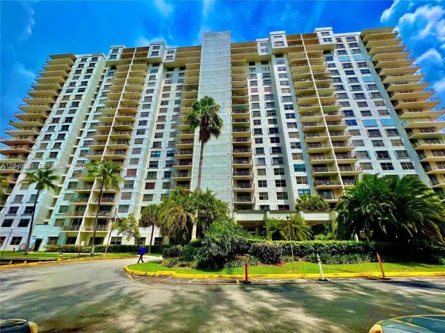 18151 NE 31st Court 1704, Aventura, FL 33160