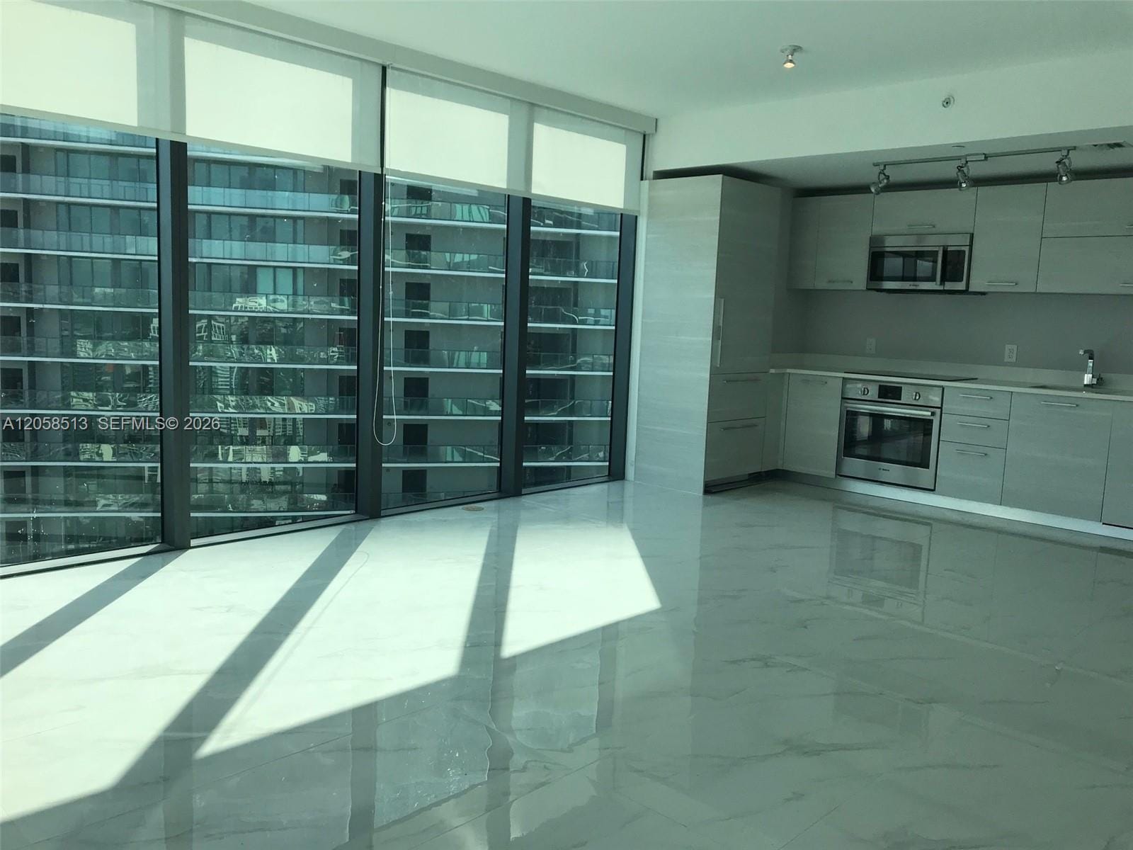 650 NE 32nd Street 4508 — photo 7