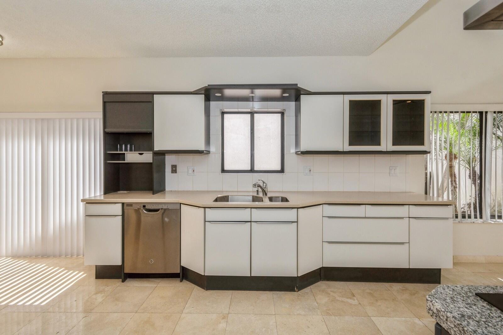 5504 FOX HOLLOW Drive, Boca Raton, FL 33486 photo 9
