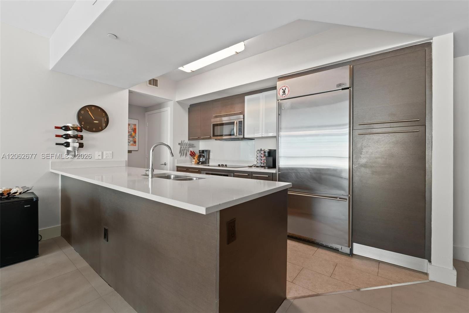 500 Brickell Avenue 1405, Miami, FL 33131 photo 16