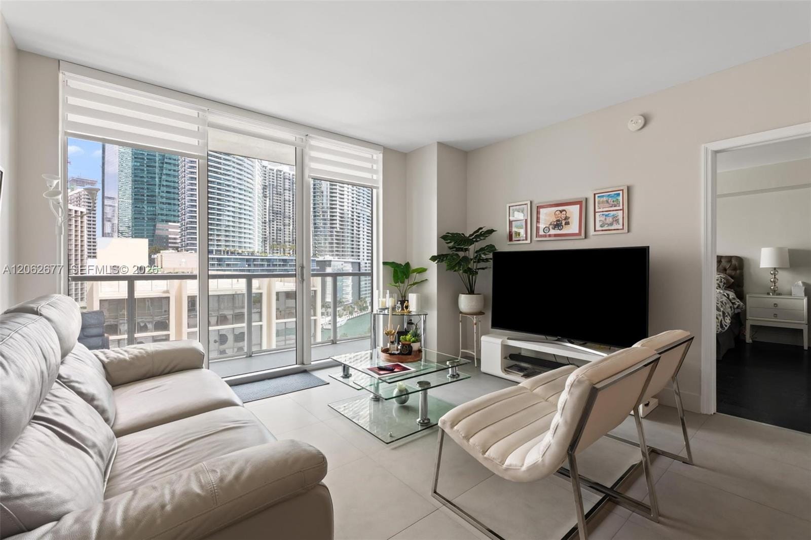500 Brickell Avenue 1405, Miami, FL 33131 photo 19