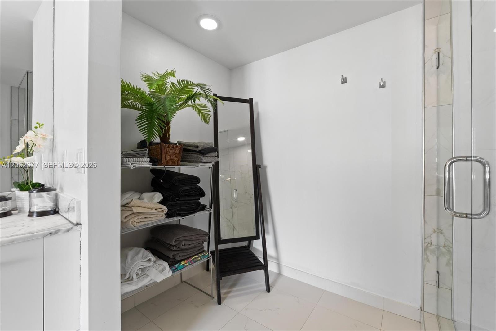 500 Brickell Avenue 1405, Miami, FL 33131 photo 28
