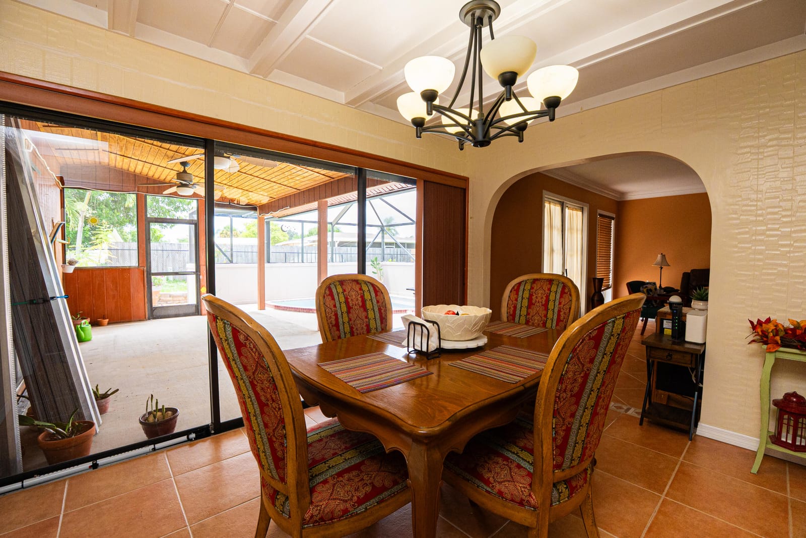 814 SE Corto Court — photo 3