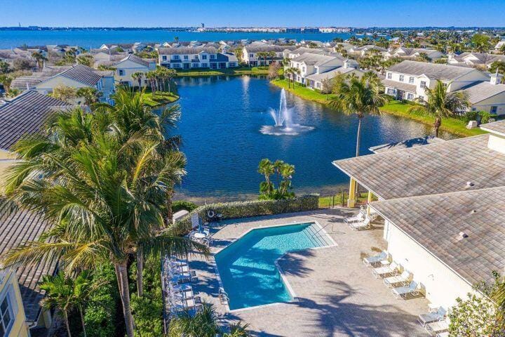 601 MARINER BAY Boulevard — photo 3