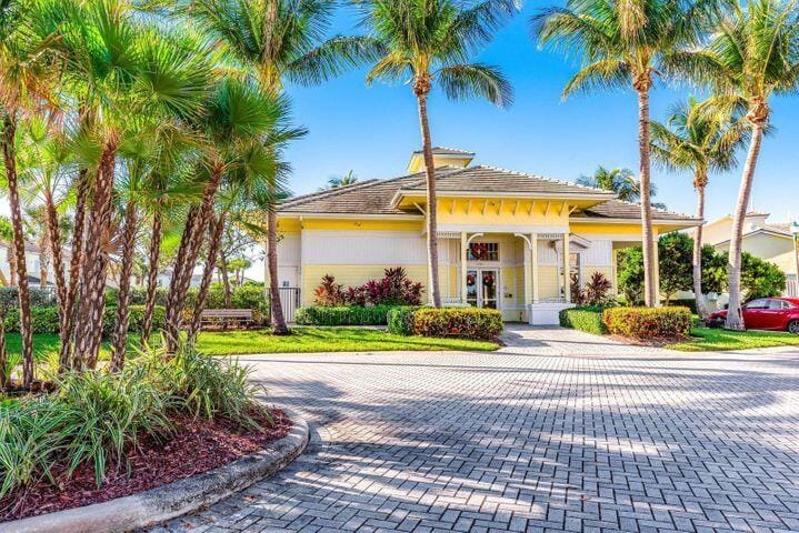 601 MARINER BAY Boulevard — photo 4