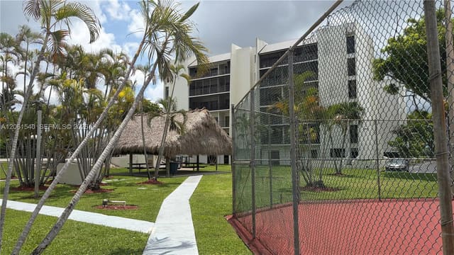 14201 SW 66th Street 406- A, Racquet Club Of Kendale L, Miami, FL