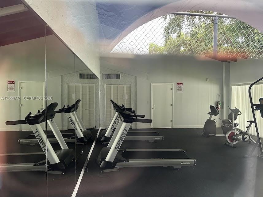 9460 Fontainebleau Boulevard 129, Miami, FL 33172 photo 10