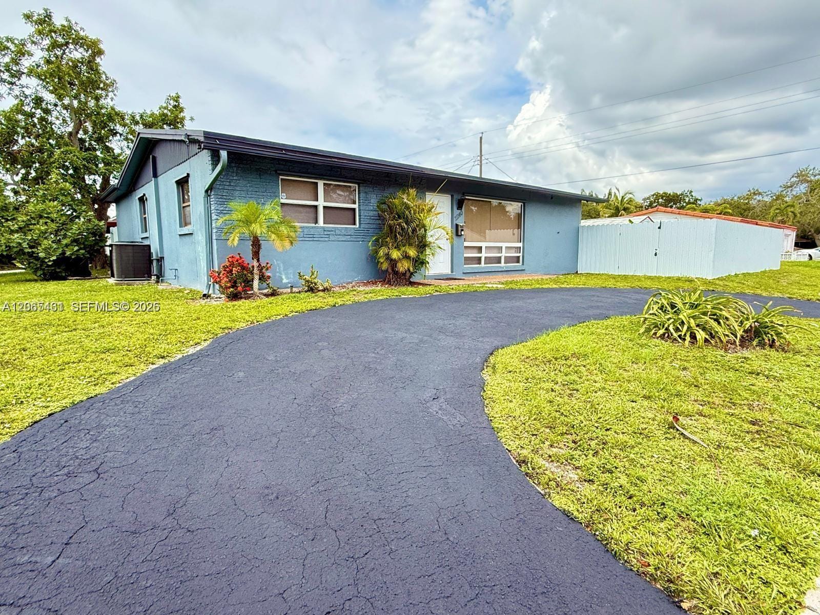 2240 N 57th Way 0, Hollywood, FL 33021 photo 2