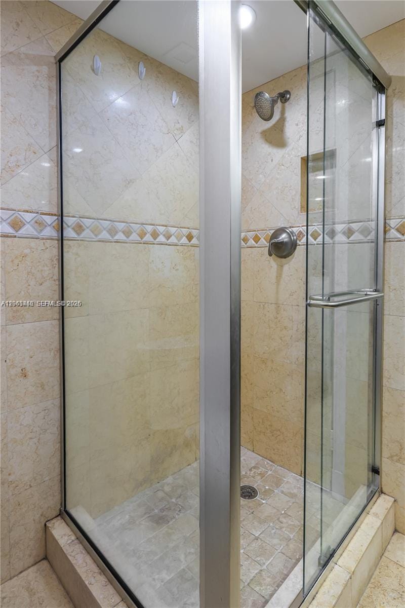 2841 NE 163rd Street 1002, North Miami Beach, FL 33160 photo 17